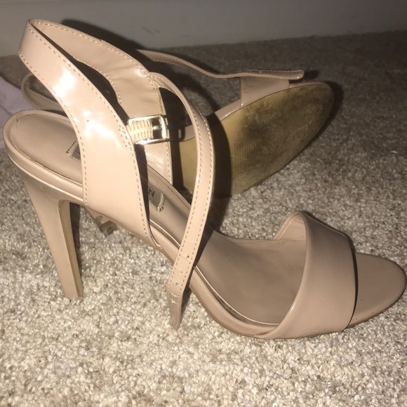 Steve Madden nude heels - Picture 2 of 2